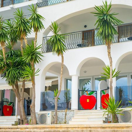 Adam & Eve Suites Sarande Exterior photo