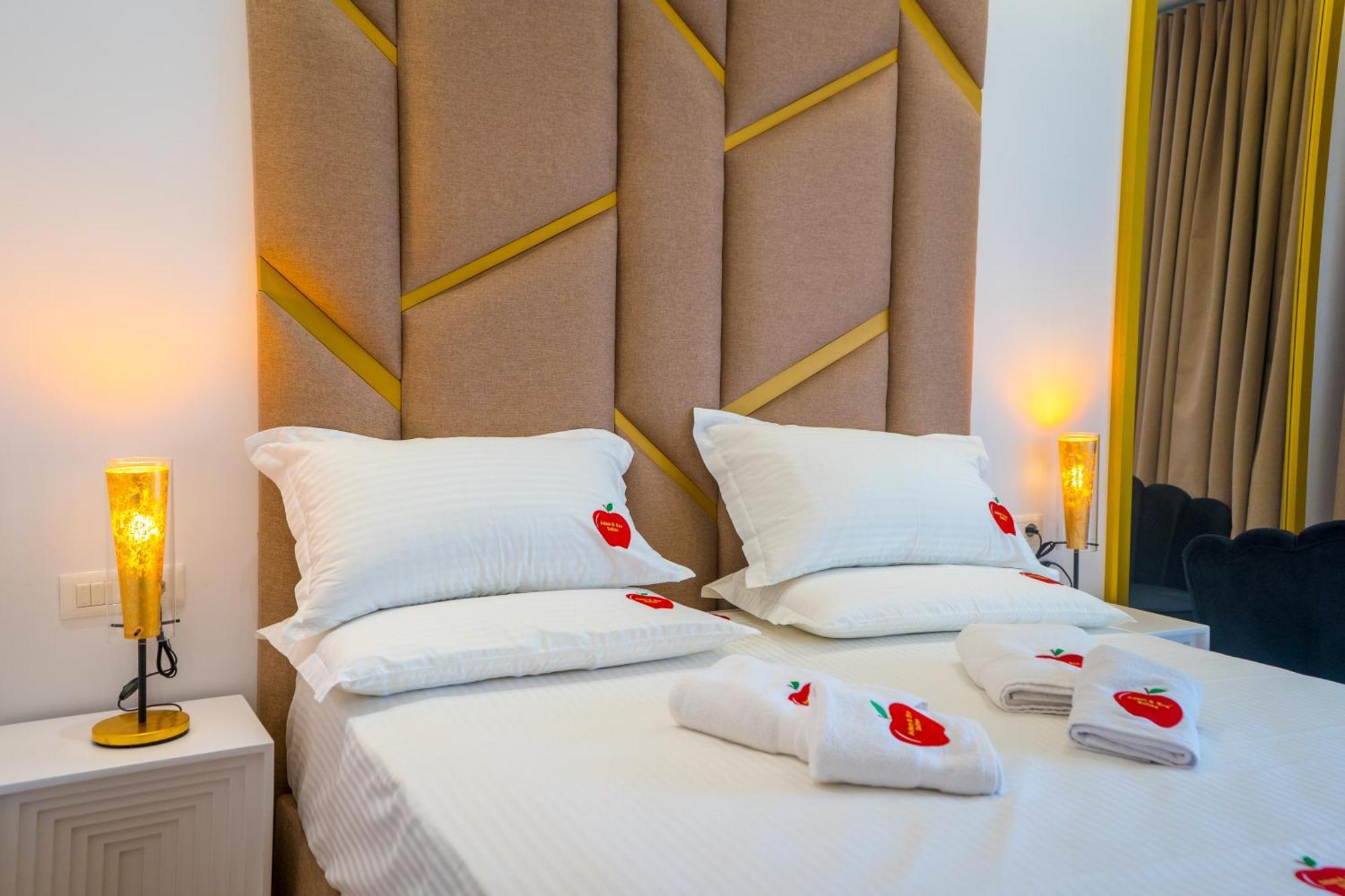 Adam & Eve Suites Sarande Exterior photo